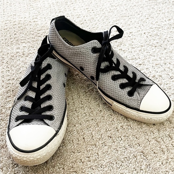 Converse Ox Sneaker Grey Amp Cloth Low Top Textile Weave Sz M 8 / W 10 Silver - Picture 1 of 13